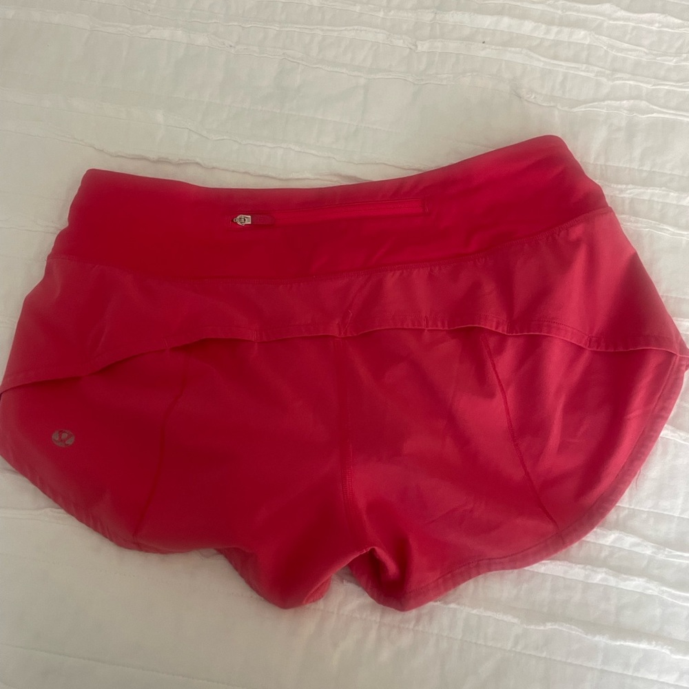 Size 4 lulu speed up shorts